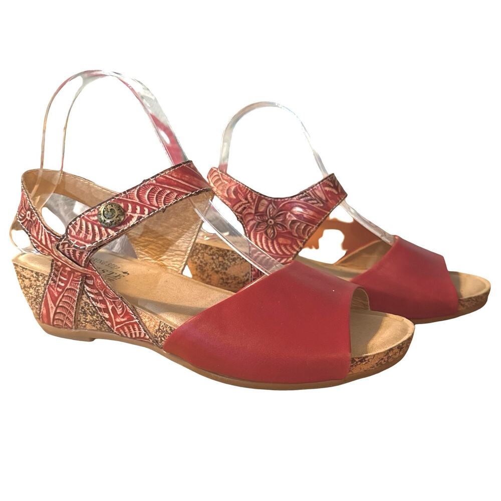 Spring Step L'Artiste Ceylan Red Wedge Tooled Sandals Open Toe Shoes sz 40 / 9